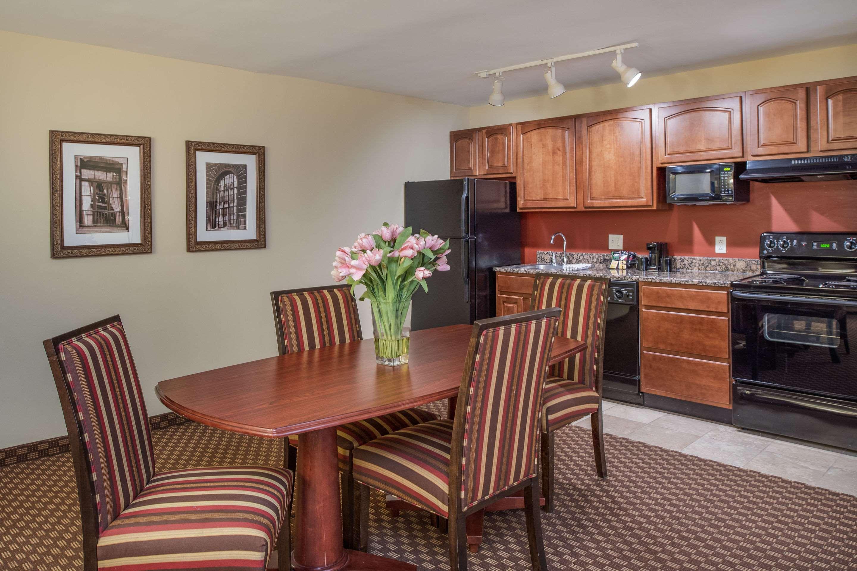 Clarion Collection Hotel Arlington Court Suites Exteriér fotografie