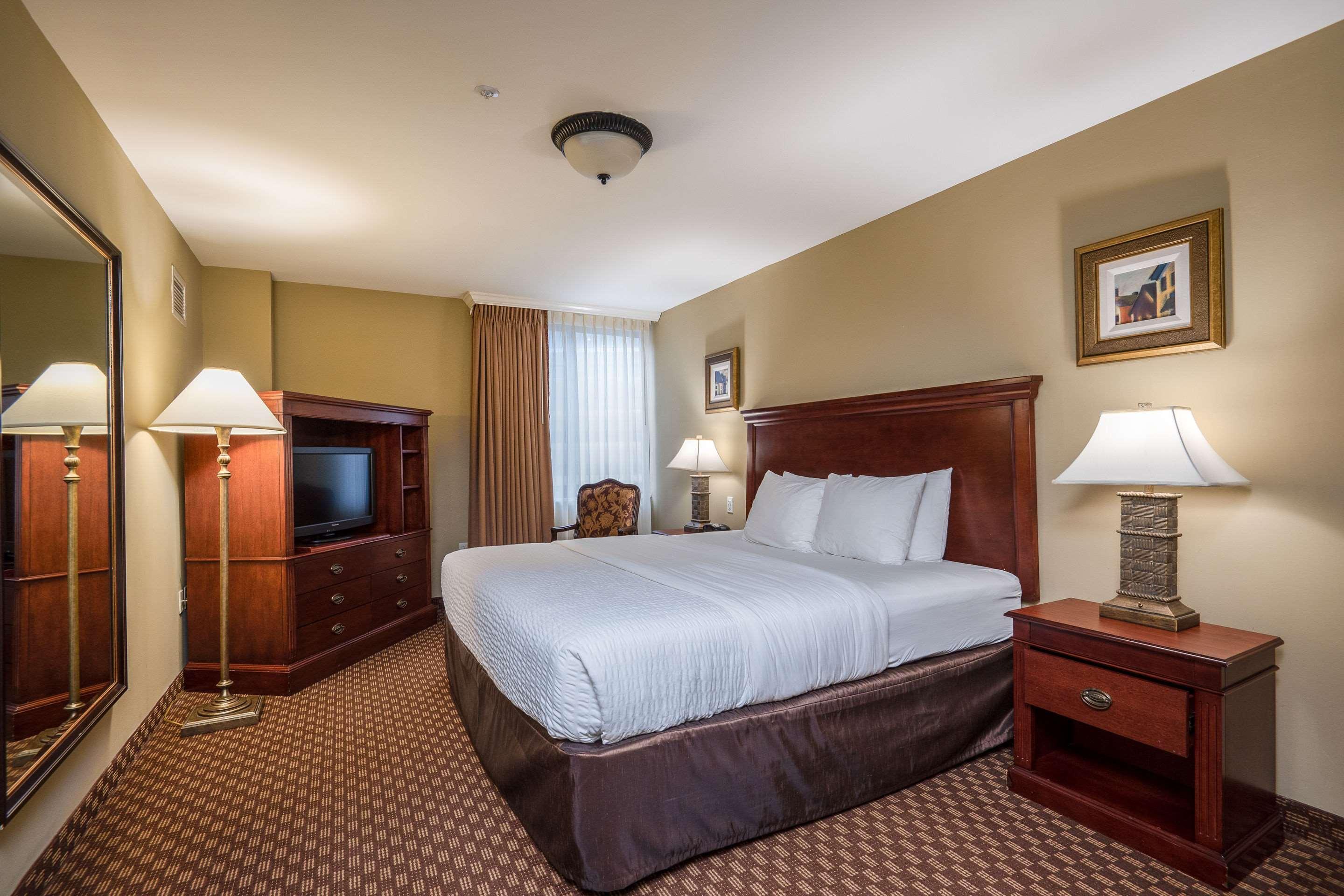 Clarion Collection Hotel Arlington Court Suites Exteriér fotografie