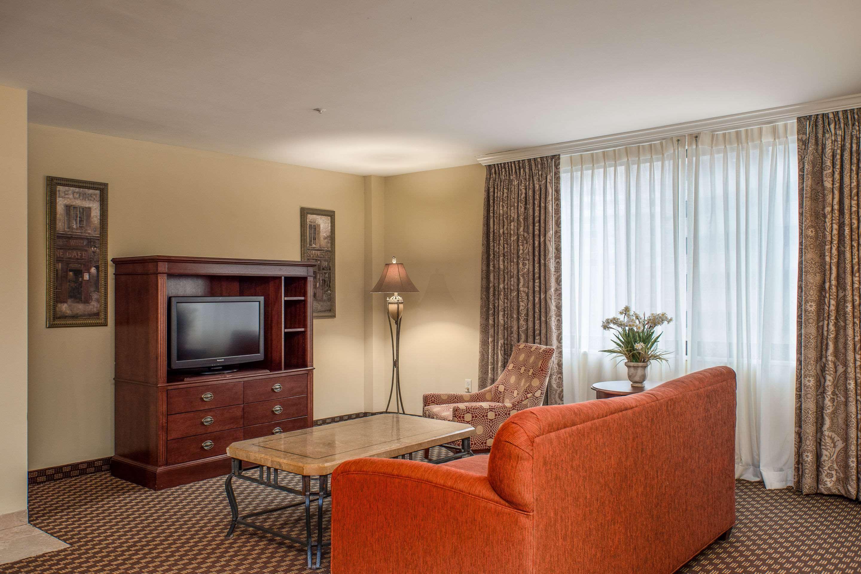 Clarion Collection Hotel Arlington Court Suites Exteriér fotografie