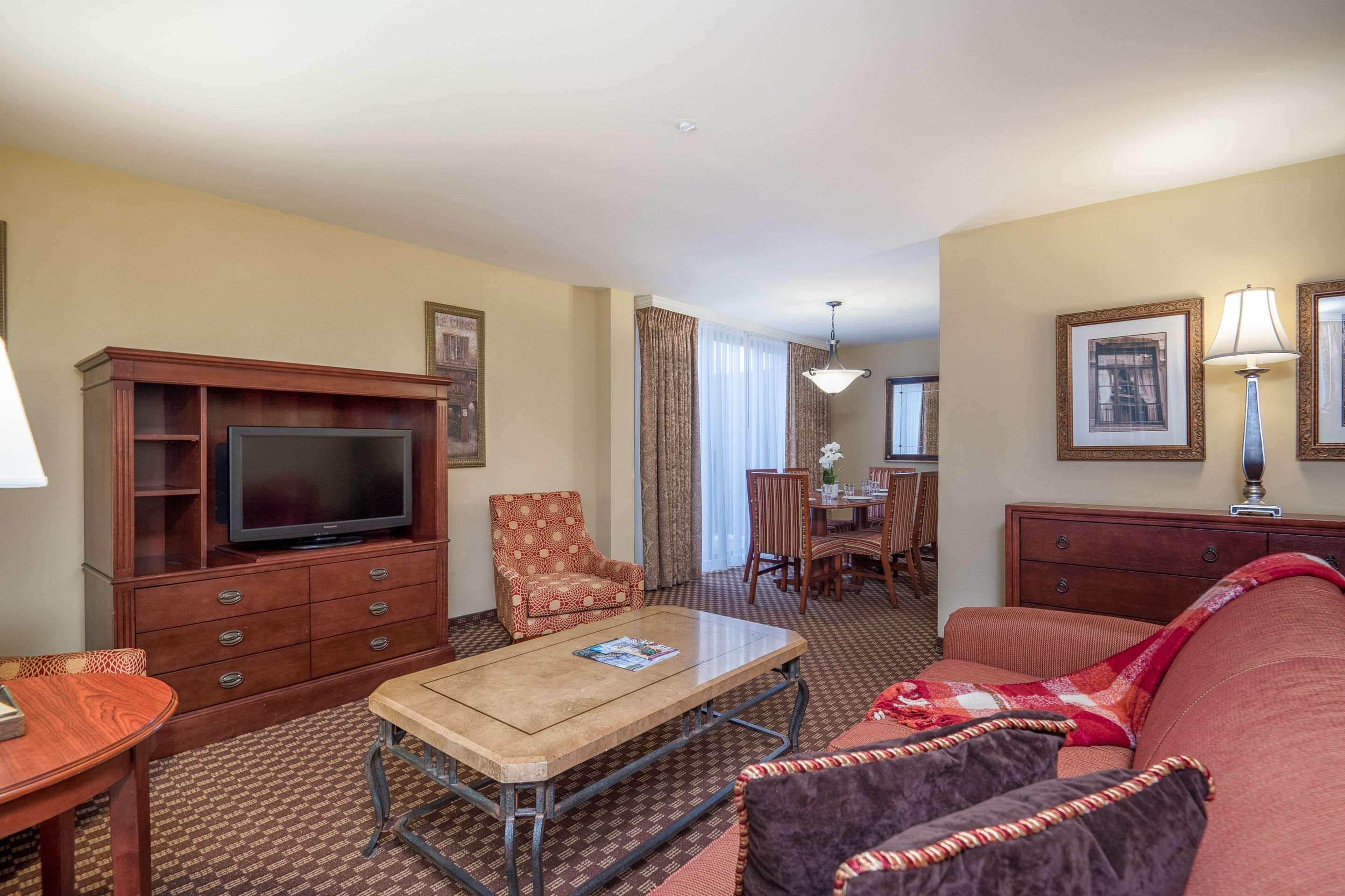 Clarion Collection Hotel Arlington Court Suites Exteriér fotografie