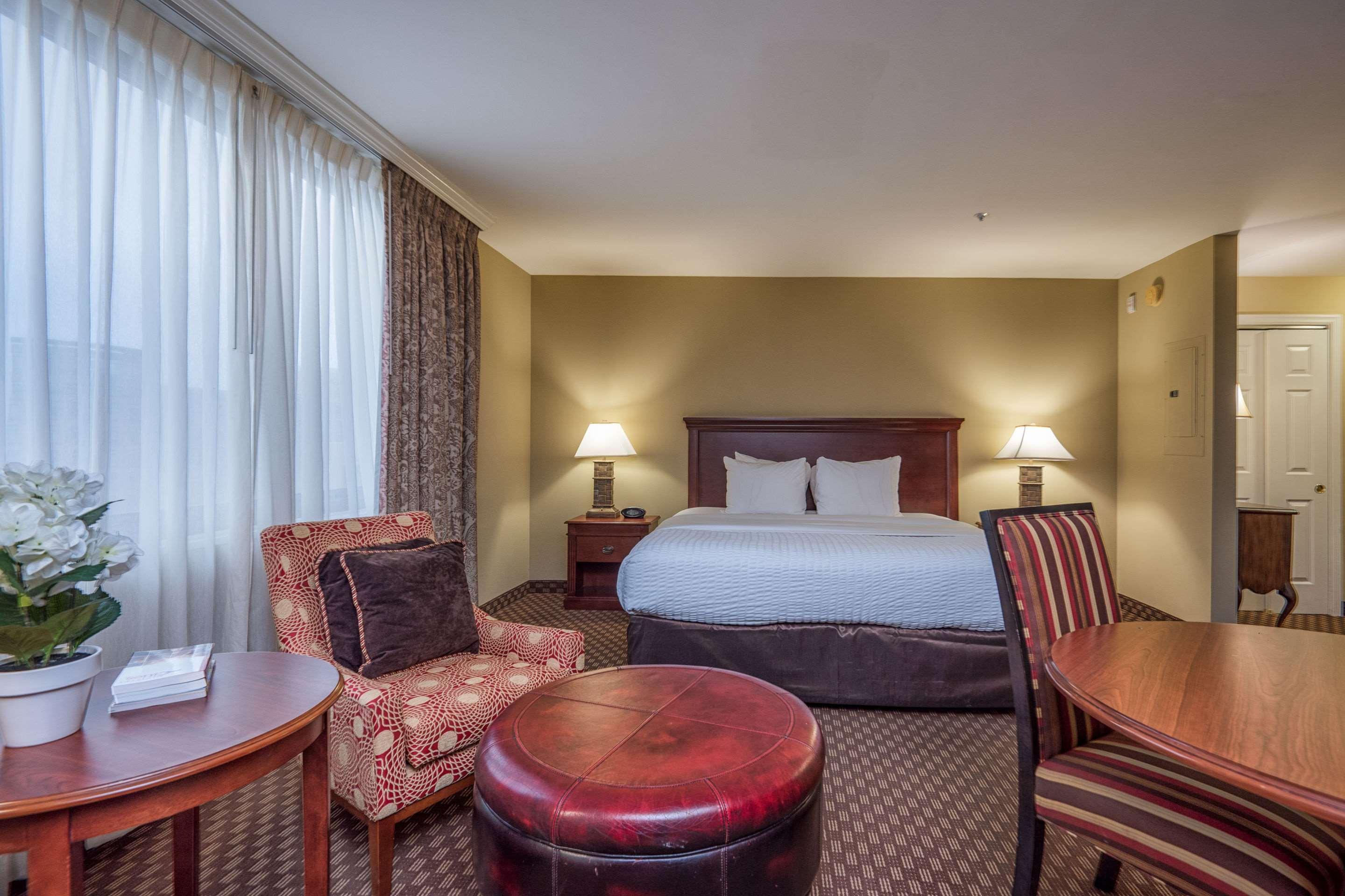 Clarion Collection Hotel Arlington Court Suites Exteriér fotografie