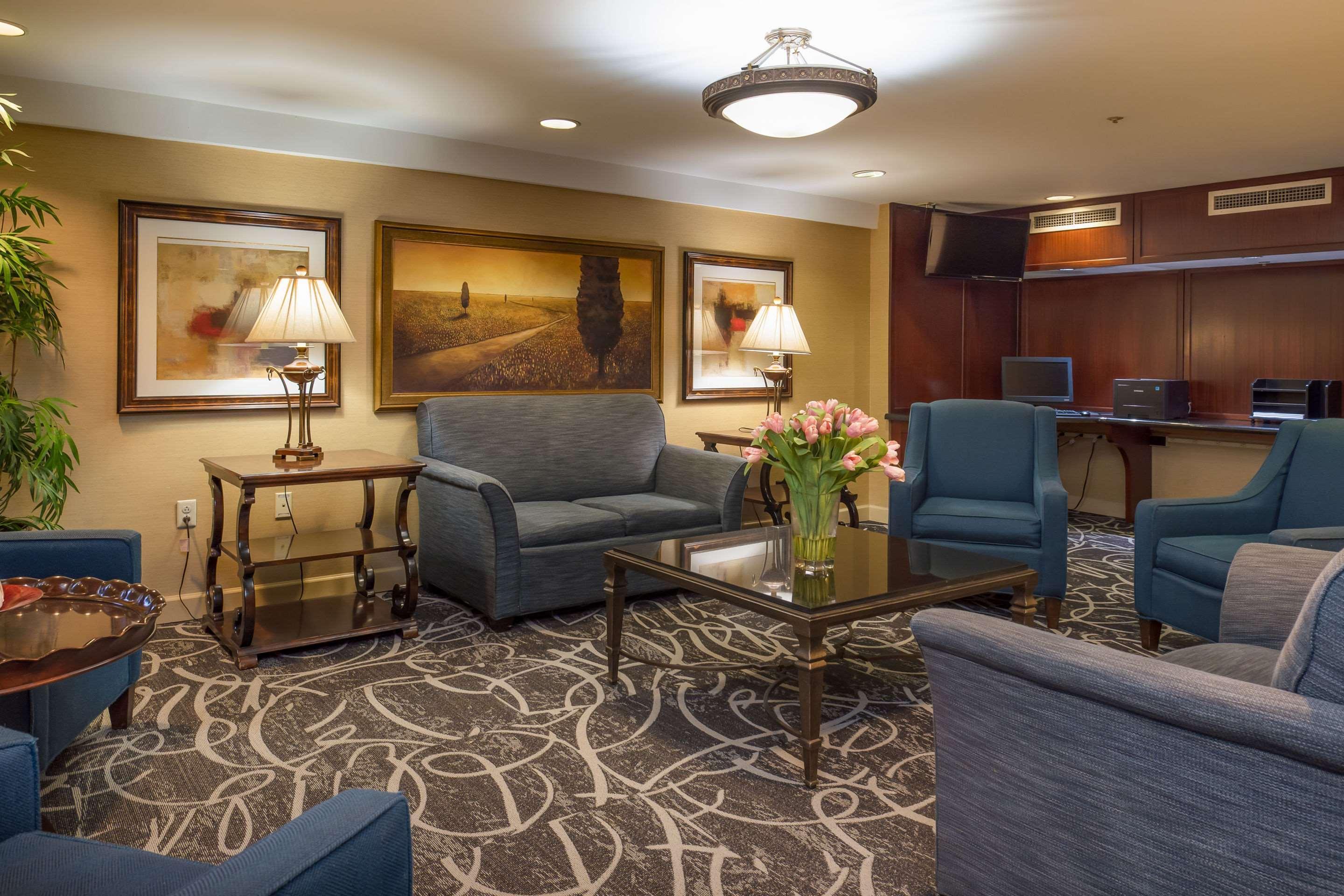 Clarion Collection Hotel Arlington Court Suites Exteriér fotografie