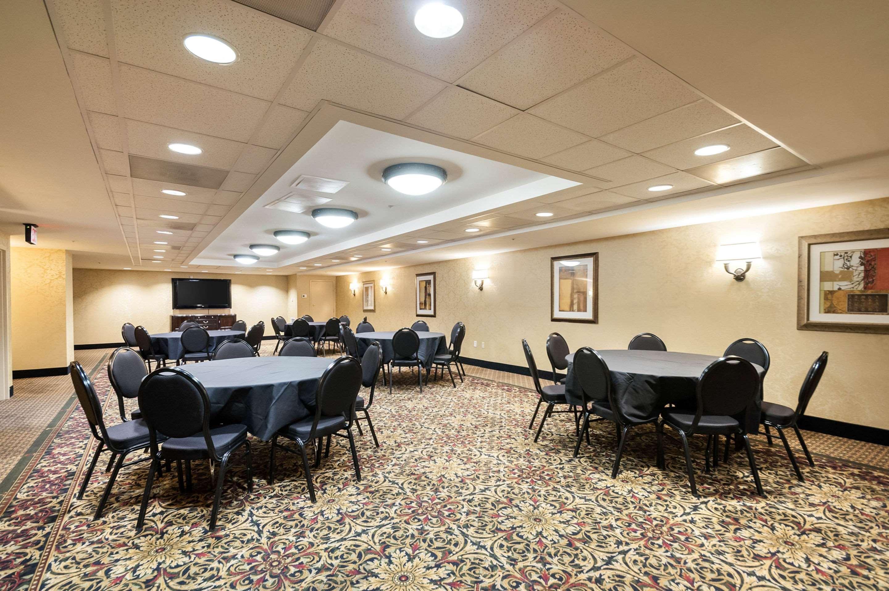 Clarion Collection Hotel Arlington Court Suites Exteriér fotografie
